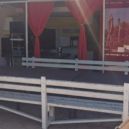 Nyaraló Rosa Modica